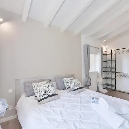 The White House Beausoleil- Monaco Border Waterfall & View Of Sea And Monaco Willa