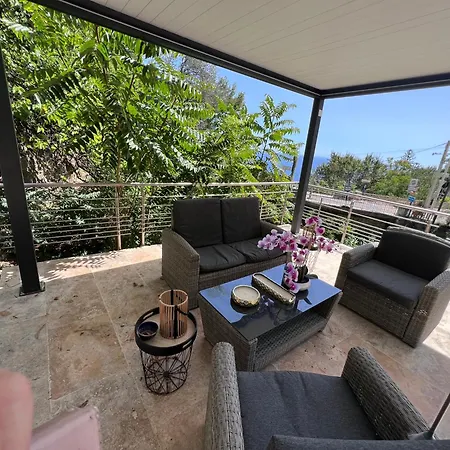 The White House Beausoleil- Monaco Border Waterfall & View Of Sea And Monaco Willa