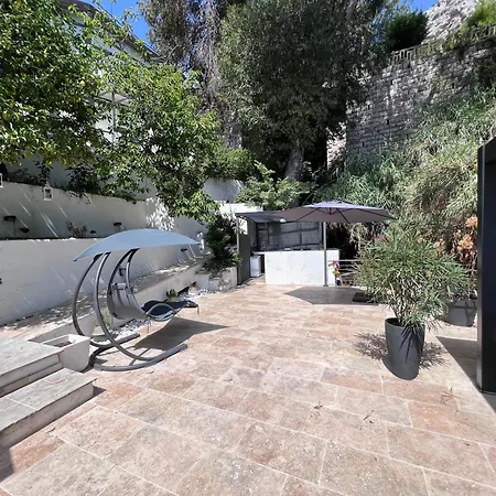 The White House Beausoleil- Monaco Border Waterfall & View Of Sea And Monaco