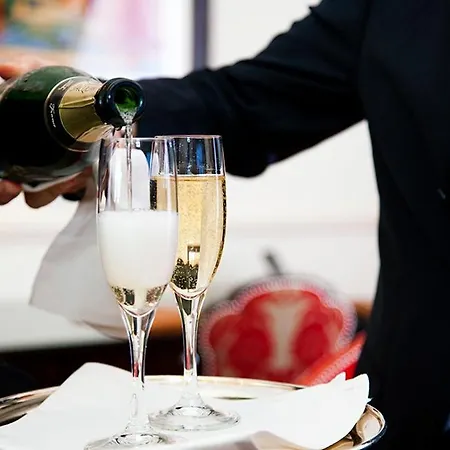 The White House Beausoleil- Monaco Border Waterfall & View Of Sea And Monaco Villa *